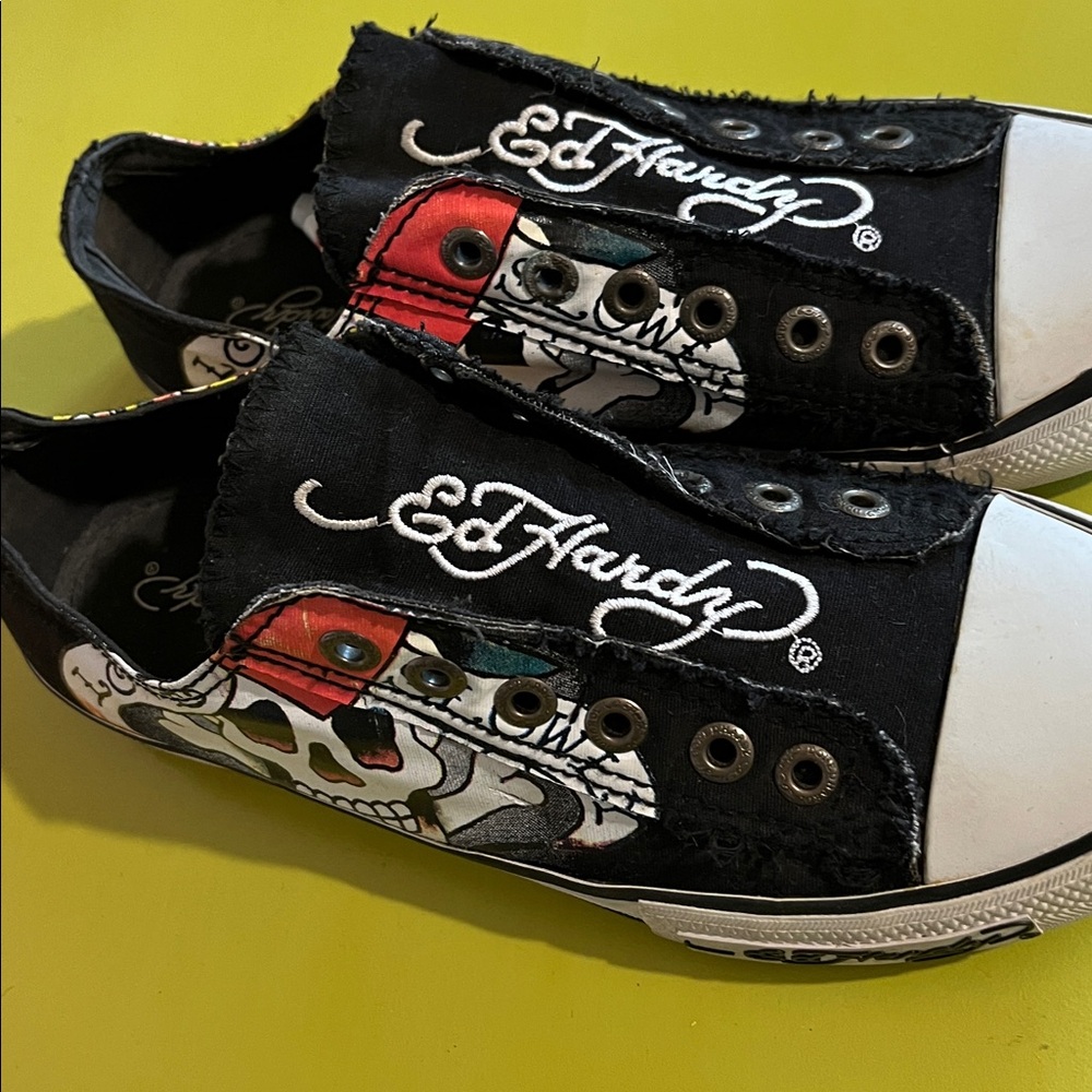 Ed Hardy Black and Red Skull Slip-On Shoes
Size 8